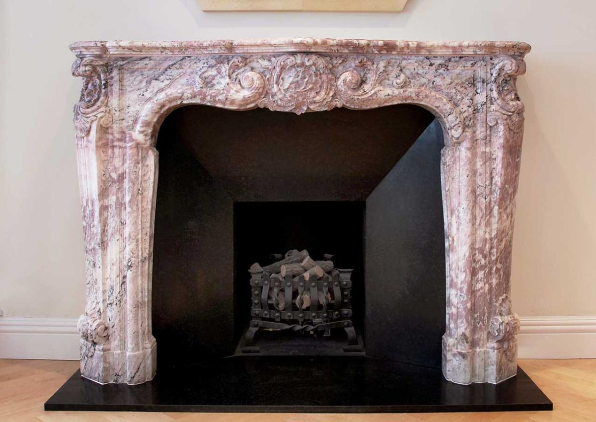 antique marble fireplace mantels despite the historical nature of antique fire surrounds they can easily be incorporated and in fact enhance some very current colour trends add splash colour with an antique marble fireplace antique marble fireplace mantels despite the historical nature of antique fire surrounds they can easily be incorporated and in fact enhance some very current colour trends add splash colour with an antique marble fireplace