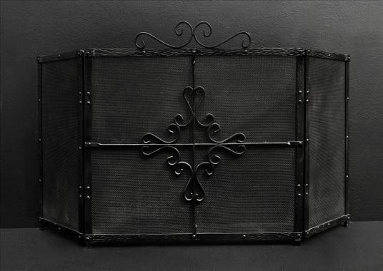 An iron three-fold firescreen