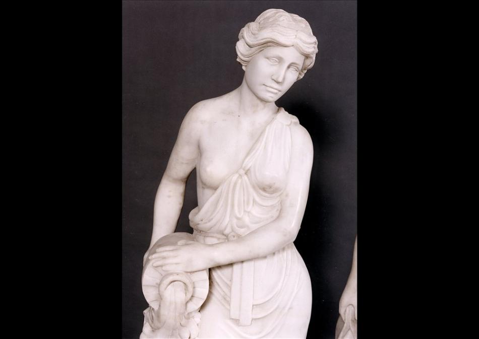 Statuary Marble Female Figures of Classical Fform