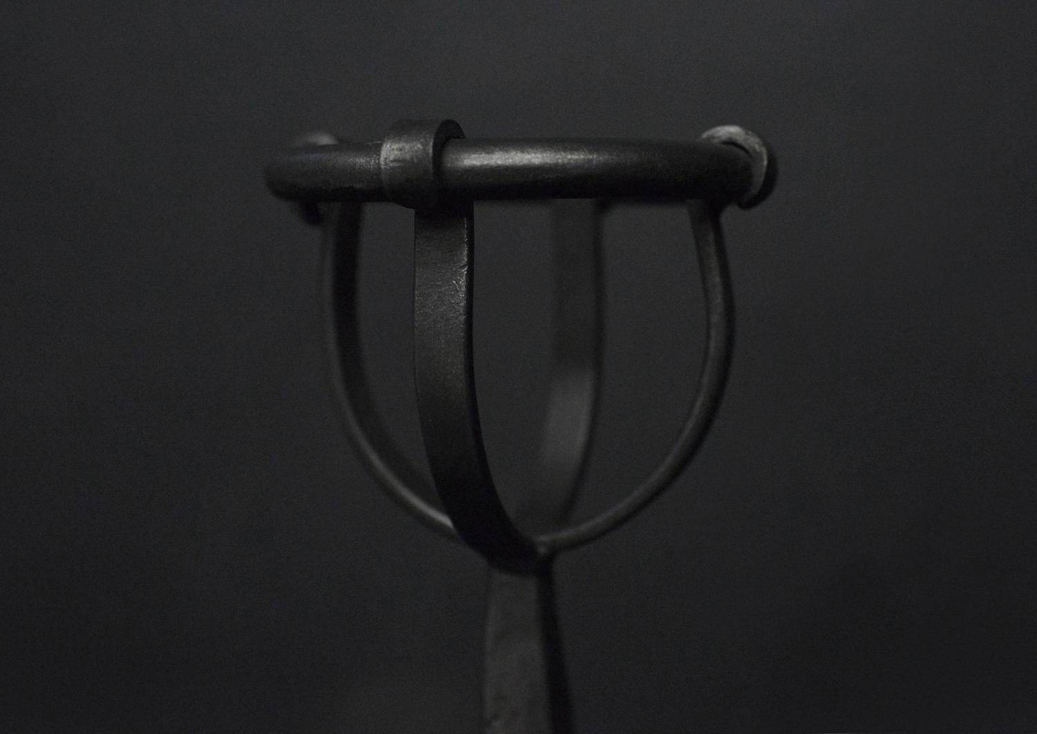 A pair of mulling top firedogs